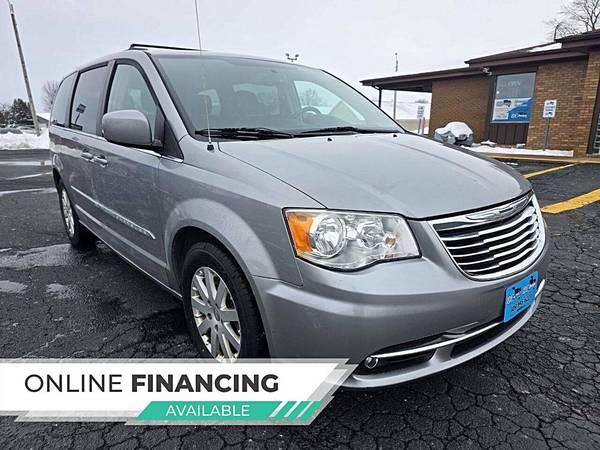 2016 Chrysler Town and Country Touring 4dr Mini Van 1