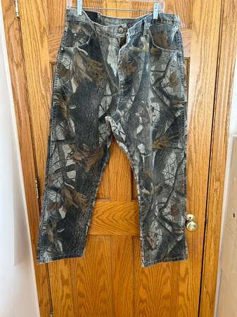 Pro Gear Men’s Camouflage Pants Size 40 x 30 - $10 (Bay View)63471071595393120