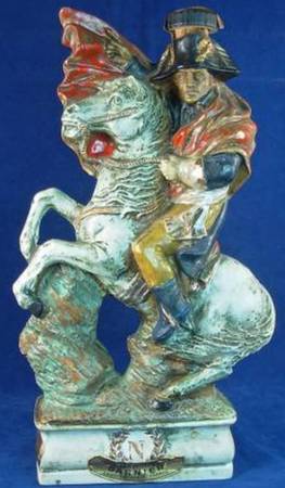 NAPOLEON LIQUEUR : NAPOLEON CROSSING THE ALPS CERAMIC SCULPTURE BOTTLE 1