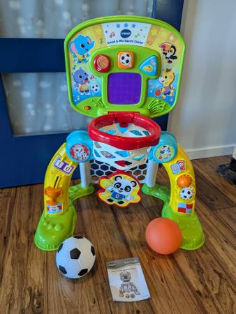 VTech Count & Win Sports Center toddler game 1