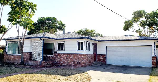 $1,995 / 2br - 974ft2 - A gorgeous 2 bedrooms, 1 bathroom, move in ready !!! (, La Mesa, CA)63954708554498120