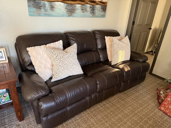 couch and loveseat 1