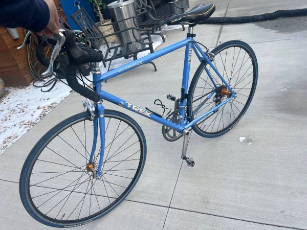 Vintage Trek 1100 Road Bike 1