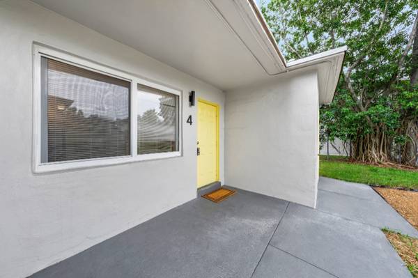 $1700.00 / 2br - 950ft2 - 2BR / 1BA – Ubicación privilegiada + Patio privado + Lavadora y secadora!64001849062017121