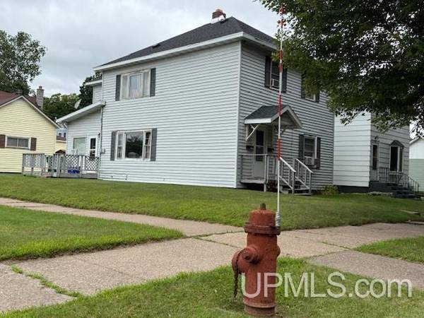 $90,000 4 BR, 2 BA Duplex two units MLS 50187106 (Crystal Falls)64151609667203124