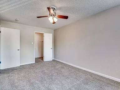 $675 / 2br - 886ft2 - 2BR renovado cerca de Virginia Lake: ¡iluminado, espacioso y accesible a pie! (Reno)63682255186563122