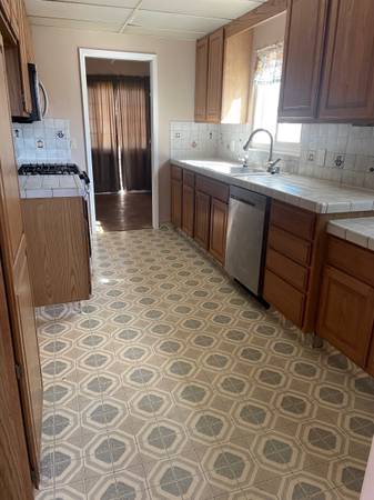 $4,000 / 3br - ALL UTILITIES INCLUDED63850013283585121