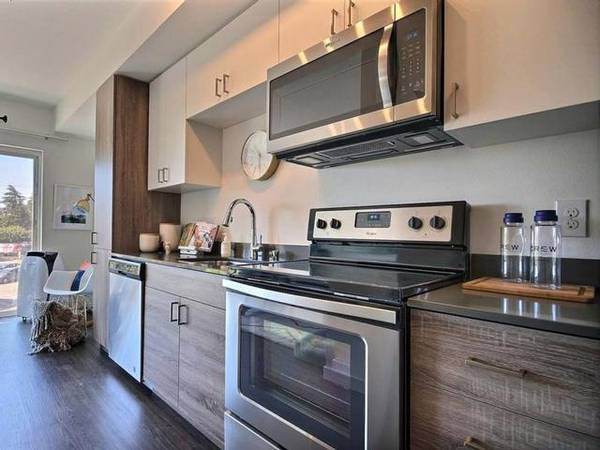 $1,399 / 469ft2 - In-Unit Washer & Dryer, Open Floorplans with Natural Light (Green Lake)63786780553475120