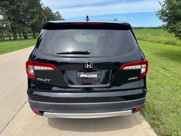 2020 Honda Pilot EX-L - $21,900 (Adel)63613541660803123