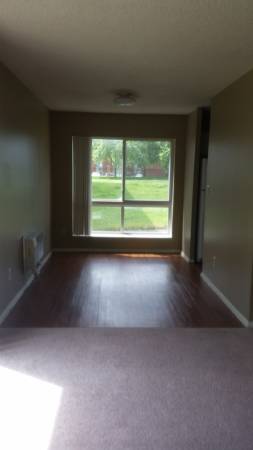 $1,324 / 3br - 1200ft2 - Ideal Dekalb Location, Pets Welcome, Call Today!!! (DeKalb)63981978389634123
