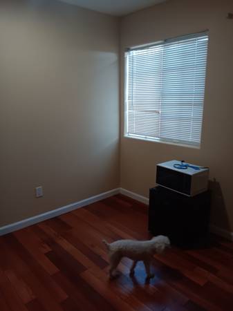 $800 / 1br - Renting rooms (Chula vista)64037223363713120
