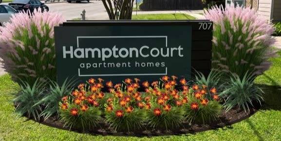 $1,321 / 2br - 950ft2 - Mantenimiento en el lugar, listo para cable, chimenea (707 W Buckingham Rd, Garland, TX)63867602503683120