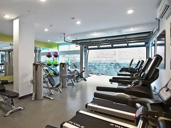 $2,455 / 2br - 971ft2 - Ideal 2 BR/2 BA with Floor-to-Ceiling Windows, Must-See!63852482941057121