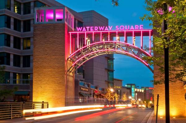 Start The New Year With New Office Space!! On The Waterway! 1