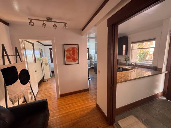 $1,850 / 1br - Berkeley Northside Room 1 block from Campus (berkeley)63879904775555121