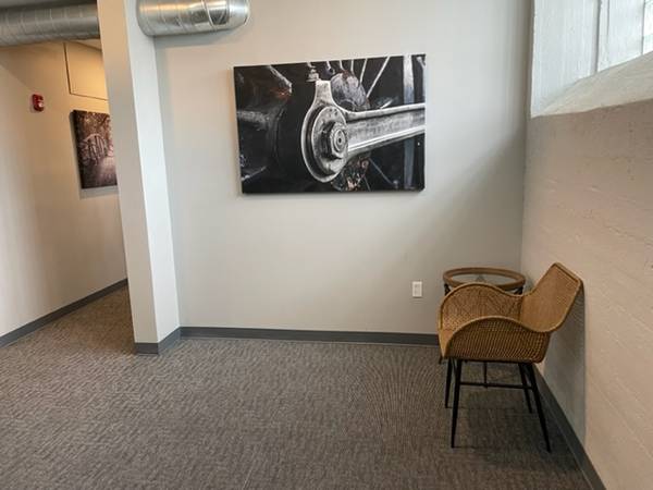 $1 / 180ft2 - PRIVATE SINGLE OFFICES FOR LEASE (WOONSOCKET)64204828330115120