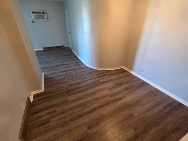 $925 / 2br - $925| 2bd 1Ba| 2805 Thomas Drive Unit B1| Available Now! (Eau Claire)63845959003011124