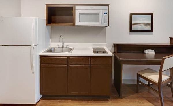 $1,319 / 1br - Simple Done Better with NO Hassle, NO Lease (380 W Lyndon B Johnson Fwy, Irving, TX)63846411961473122