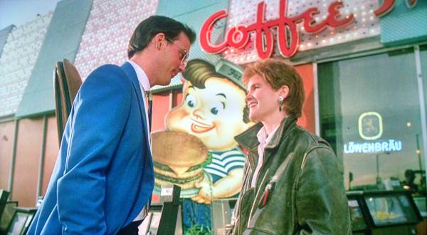 Miracle Mile (1988) Anthony Edwards, Mare Winningham (RARA) - $20 (Bethesda)63470816724739123