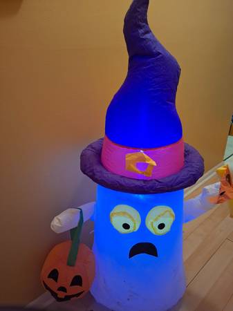 Halloween inflatables 1
