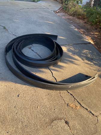 Free plastic landscaping edging 1