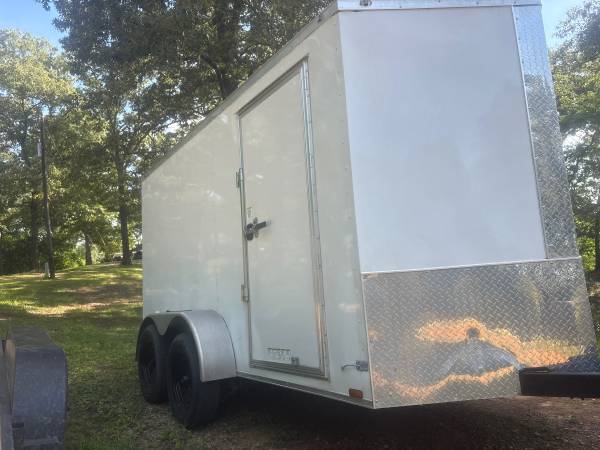 Enclosed trailer 1
