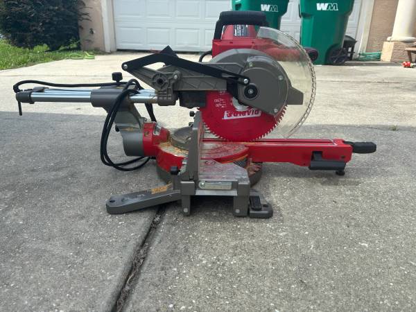 compund miter saw 1