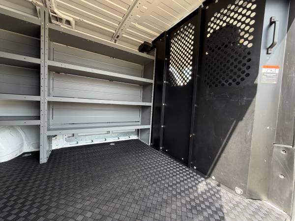 2025 RAM ProMaster 2500 - Photo 13