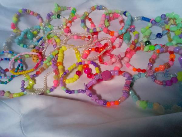 Children colourful fun beach bangles 1