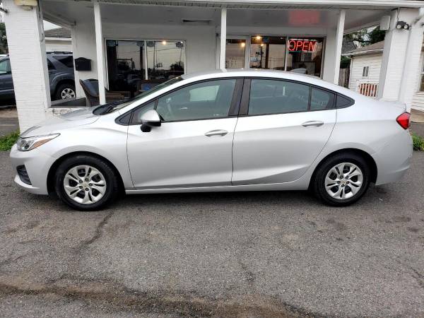 2019 Chevrolet Chevy Cruze LS COMPLIMENTARY 3 MONTH WARRANTY! - $9,900 (+ AUTO BANK II - GOOD/BAD/NO CREDIT OKAY!)63616682282499123