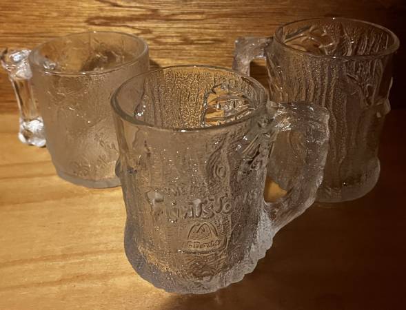 3 Vintage The Flintstones × McDonald's Glass Mugs 1