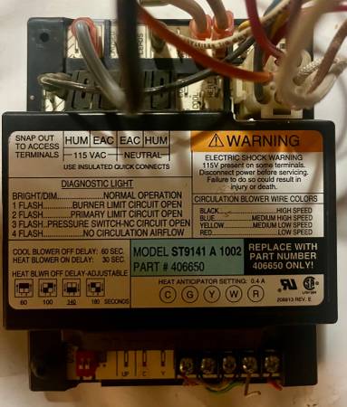 Honeywell Furnace Control Board Model ST9141 A 1002. Part #406650 1