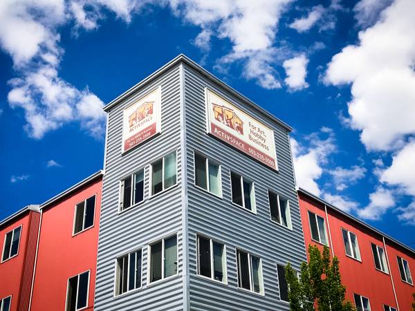$560 Estudio tipo garaje – Construye, crea o almacena con facilidad (Sureste de Portland)63831326384259121