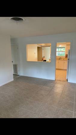 $1,750 / 2br - 800ft2 - 2 bedroom 1  bath Apt. In Duplex (Stuart)63799984731009124