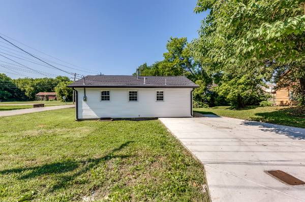 $1500.00 / 2br - 900ft2 - A Lil' Peace of Mind in Mount Pleasant - $1500/mo63904822316162123