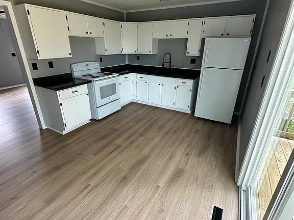 $780 / 3br - *Hogar recién actualizado de 3 habitaciones y 1 baño con pisos y pintura nuevos*63742425662337121