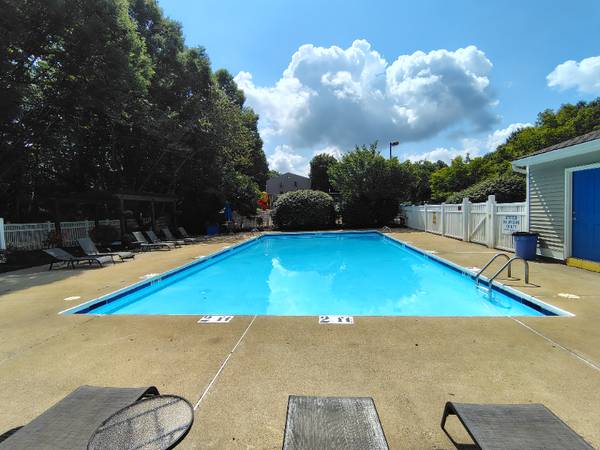 $1041.00 / 2br - 840ft2 - Modern 3rd Floor 2 Bed/1.5 Bath Unit in Lynchburg, VA - $1041/mo63851967587073121