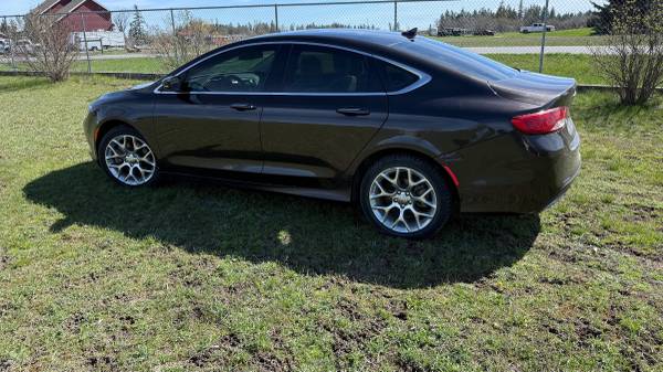 2015 Chrysler 200C 1