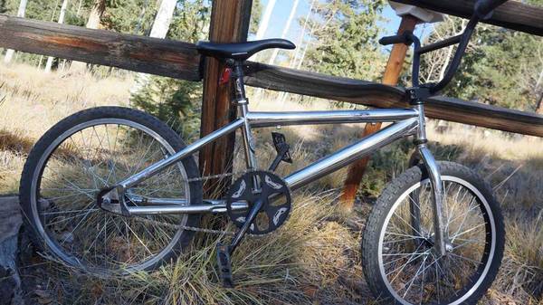 '05 SE Racing Bronco Xpert bmx 1