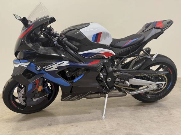2025 BMW M1000RR Comp 1