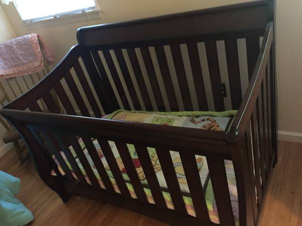 Wooden Crib 1
