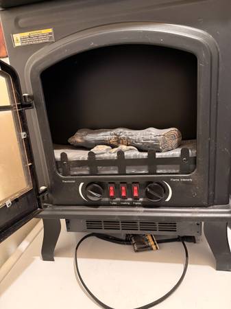 Wood Stove Heater 1