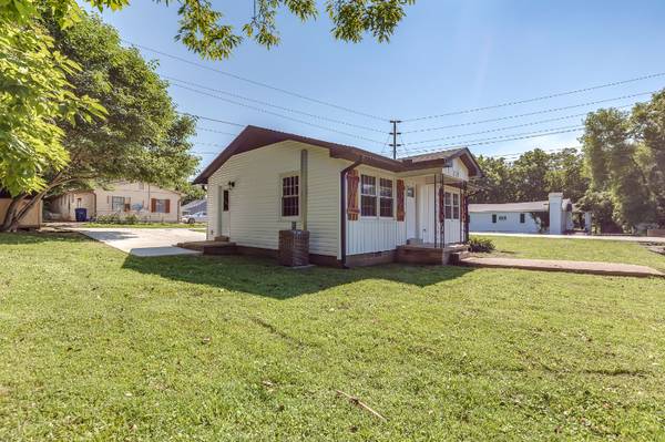 $1500.00 / 2br - 900ft2 - A Lil' Peace of Mind in Mount Pleasant - $1500/mo63904822316162121