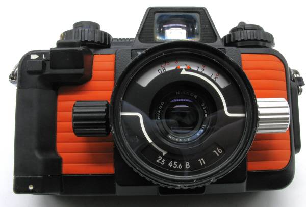 NIKONOS フィルムカメラ ニコン Nikon Nikonos V / Nikkor 35mm F2.5 水中フィルムカメラ