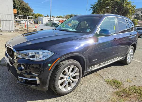 2016 BMW X5 - sDrive35i (3rd Row Seating) 1