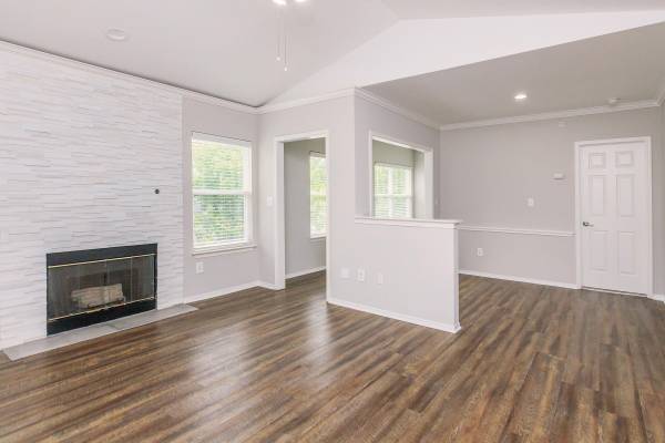 $1,958 / 1br - 788ft2 - 1BD 1BA, Microwave, Walk-in Closets (4201 Jefferson Oaks Cir, Fairfax, VA)63916757668738123