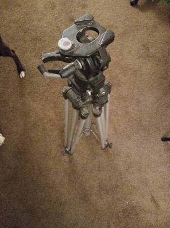 Manfrotto bogen 3046 tripod w/ 3063 head 1