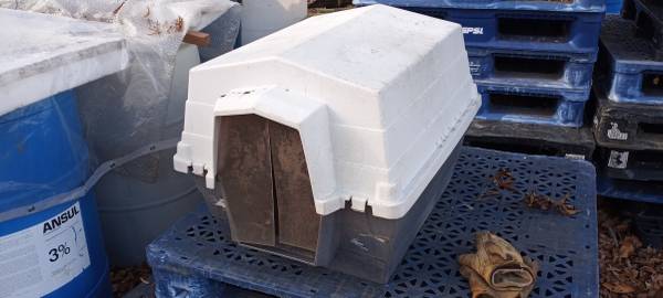 dog/cat house 1