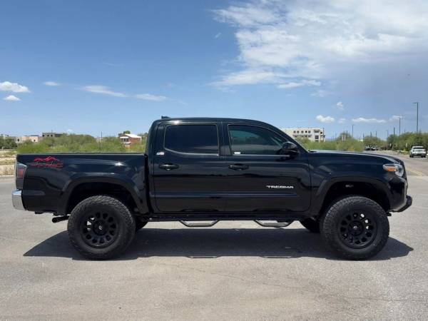 2017 Toyota Tacoma Double Cab - Photo 6