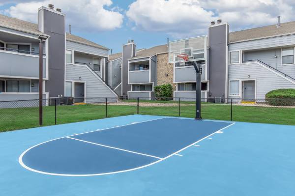 $1,200 / 546ft2 - One Month Free Rent All August Move-Ins! (Colorado Springs)63687101350275122